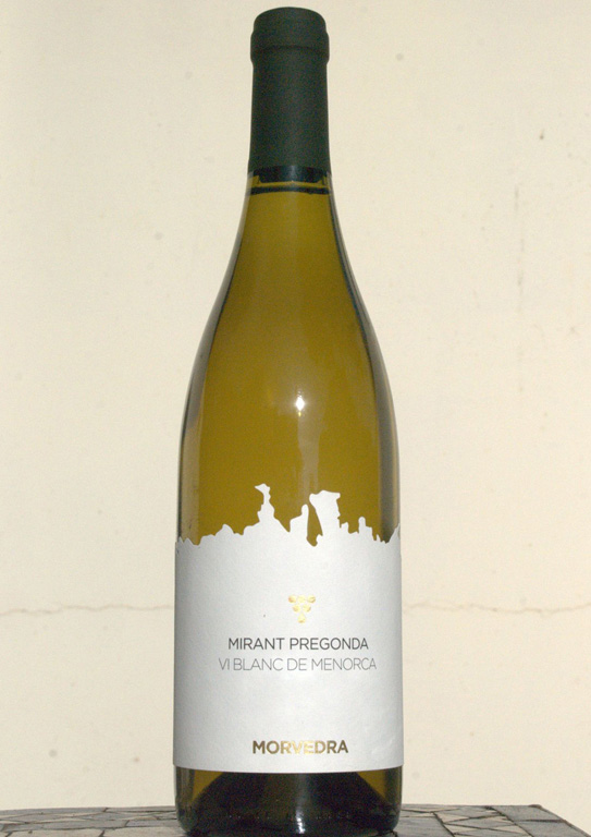 678-mirant-pregonda-morvedra-blanco-vi-de-la-terra-illa-de-menorca-image-0